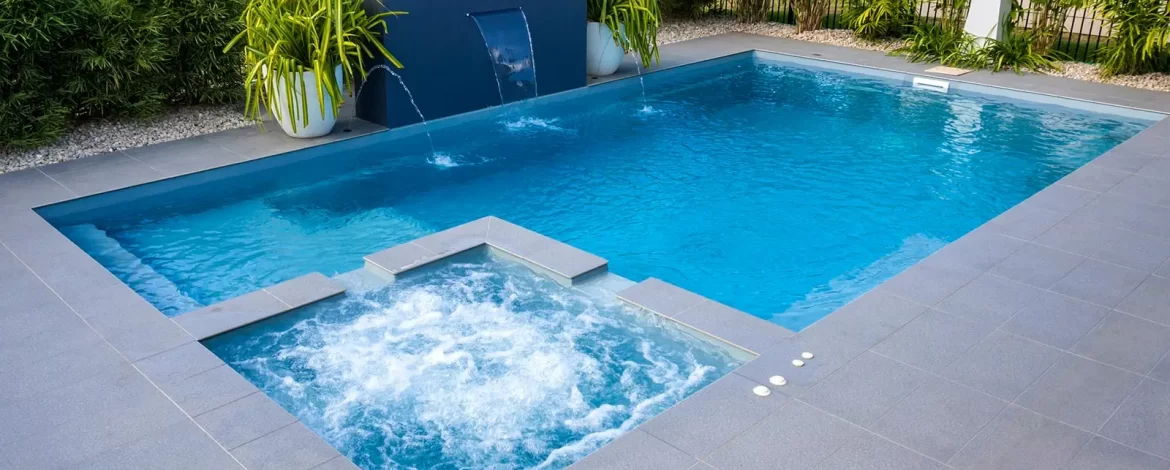 خوردن آب استخر و عوارض آن برای سلامتی