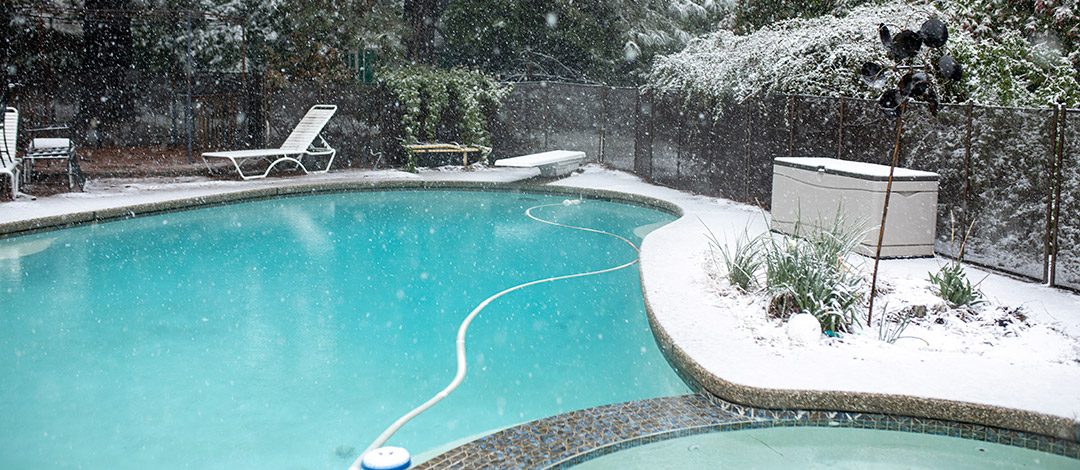 بهترین راه حل ها برای نگهداری استخر در زمستان