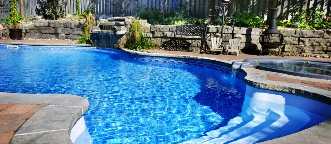 لزوم راه اندازی استخر در فصل بهار چیست؟