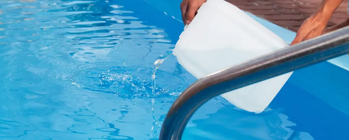 لزوم استفاده از انواع مواد شیمیایی در استخر شنا